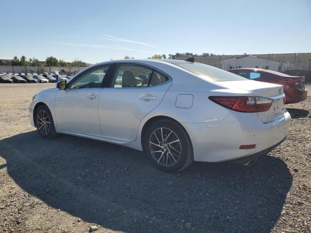 Photo 1 VIN: JTHBK1GG5G2243697 - LEXUS ES 350 