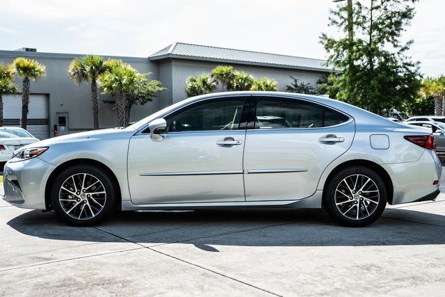 Photo 6 VIN: JTHBK1GG5H2252966 - LEXUS ES 