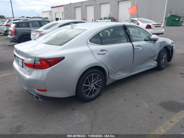 Photo 3 VIN: JTHBK1GG5H2256886 - LEXUS ES 