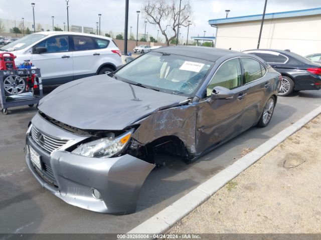 Photo 1 VIN: JTHBK1GG6D2017793 - LEXUS ES 