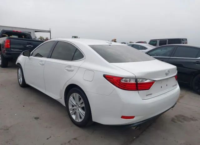 Photo 2 VIN: JTHBK1GG6D2033332 - LEXUS ES 