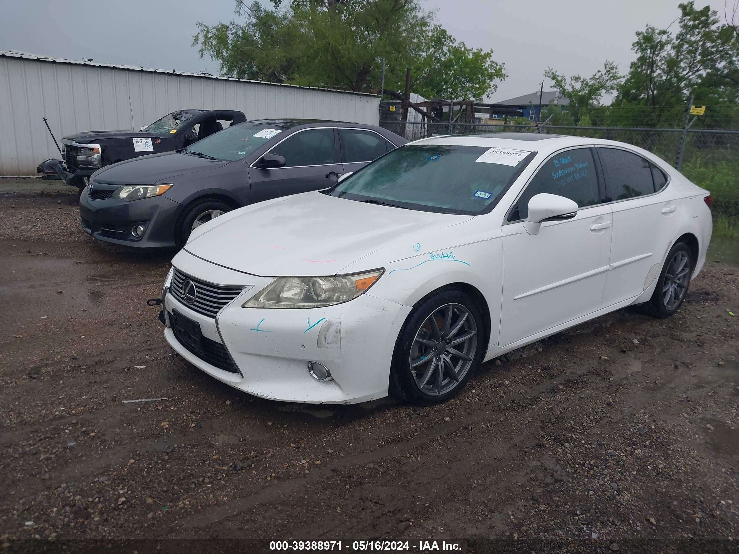 Photo 1 VIN: JTHBK1GG6D2042614 - LEXUS ES 