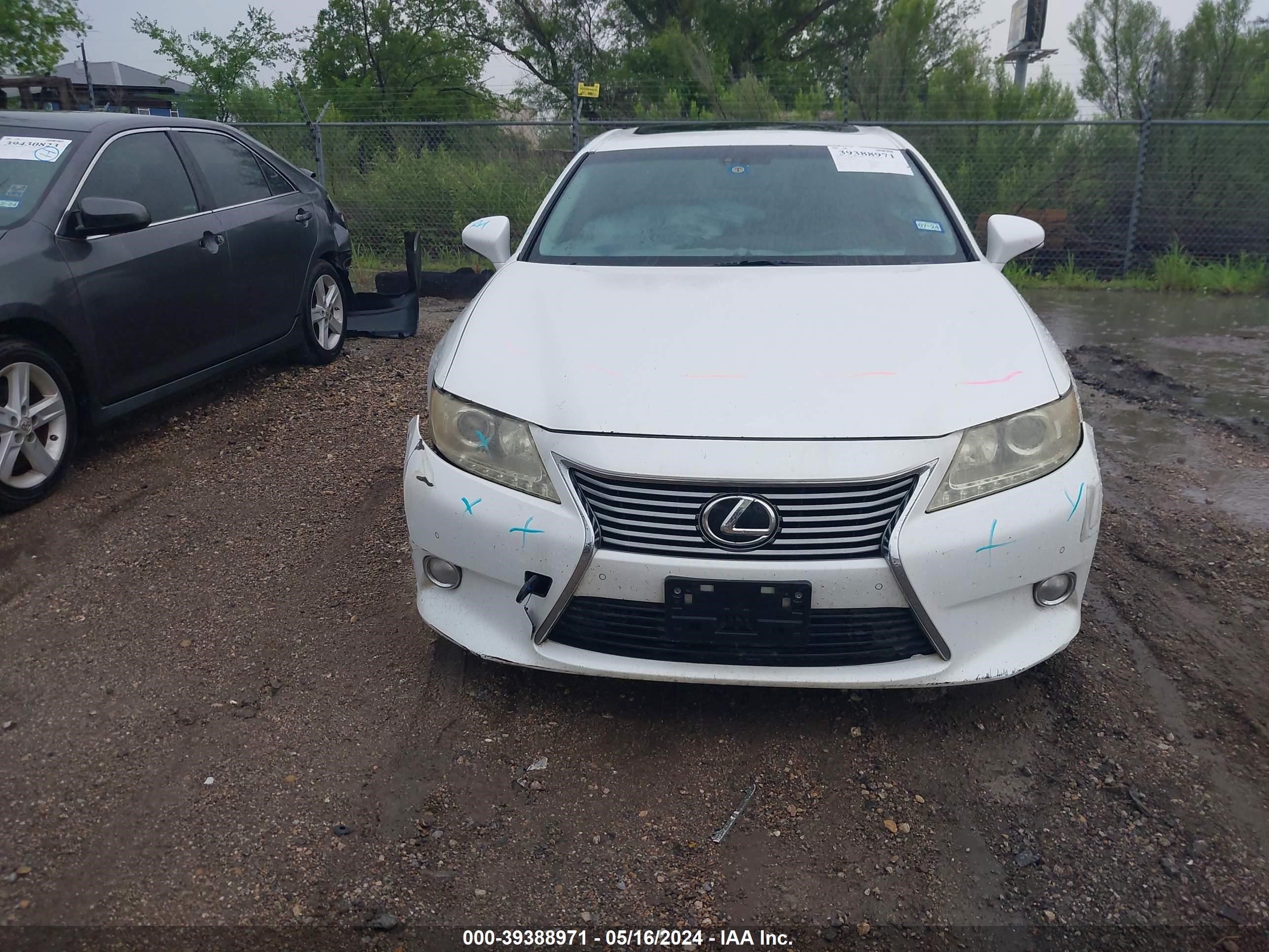 Photo 11 VIN: JTHBK1GG6D2042614 - LEXUS ES 