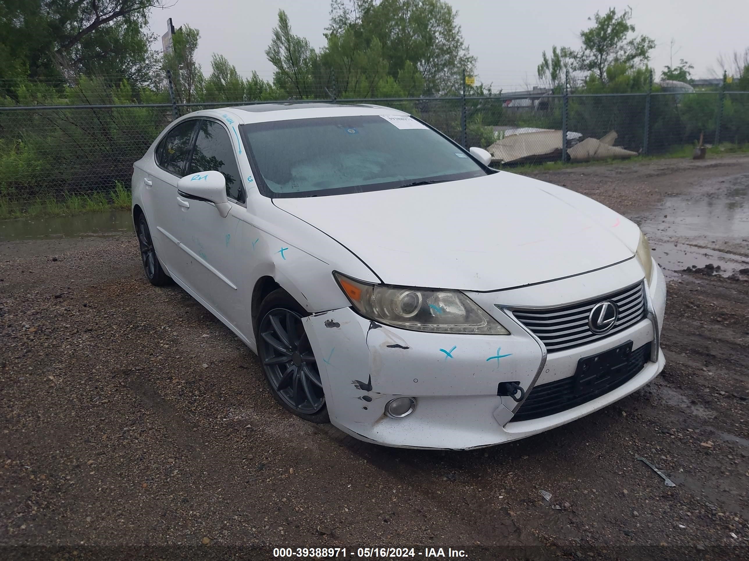 Photo 5 VIN: JTHBK1GG6D2042614 - LEXUS ES 