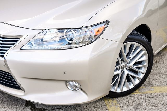 Photo 2 VIN: JTHBK1GG6D2050809 - LEXUS ES 350 