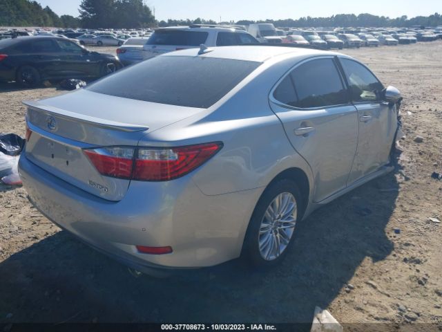 Photo 3 VIN: JTHBK1GG6E2137031 - LEXUS ES 350 