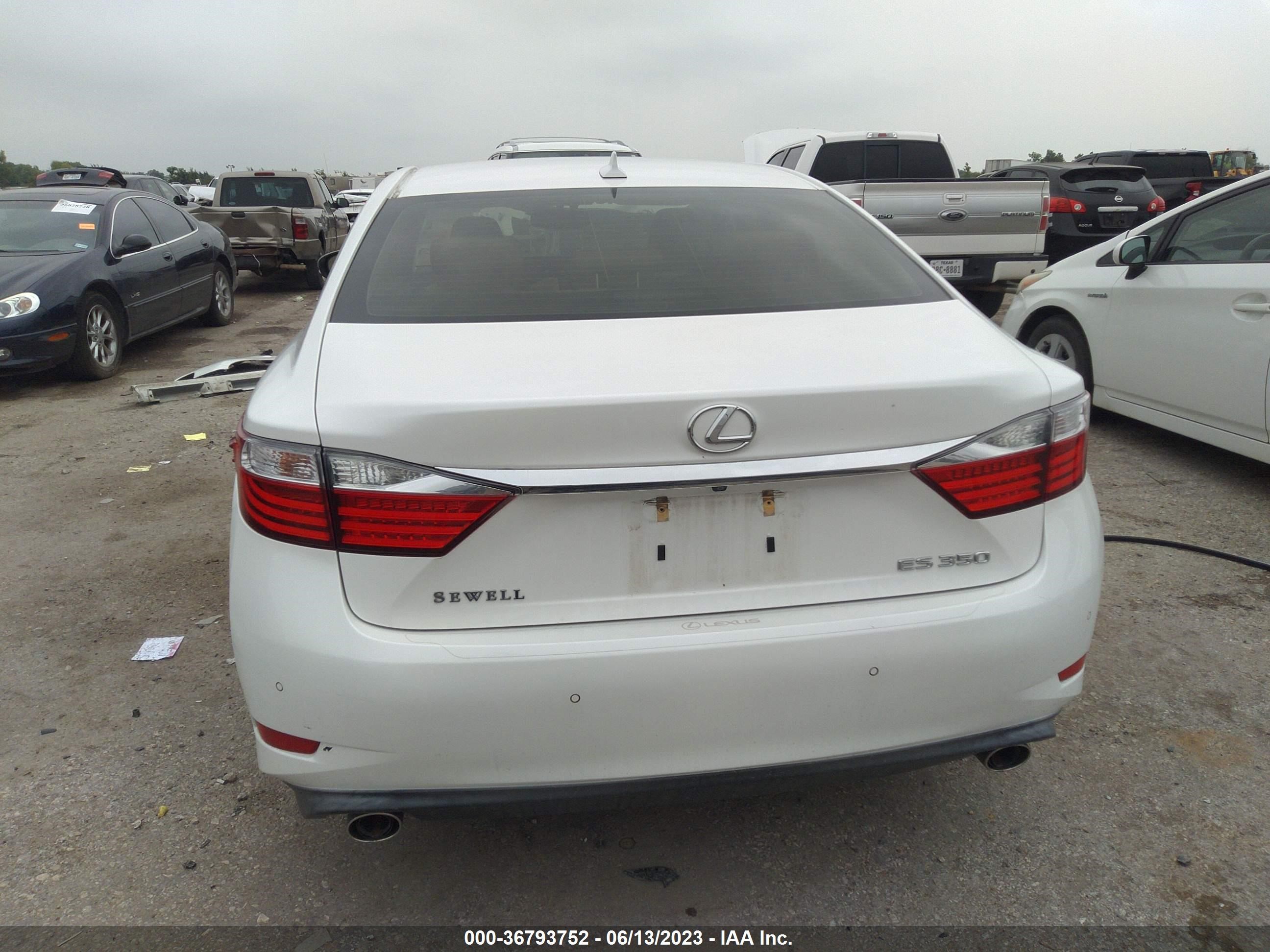 Photo 16 VIN: JTHBK1GG6E2148420 - LEXUS ES 