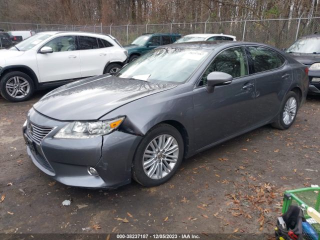 Photo 1 VIN: JTHBK1GG6F2197831 - LEXUS ES 350 