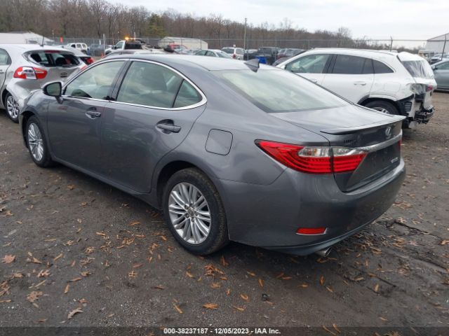 Photo 2 VIN: JTHBK1GG6F2197831 - LEXUS ES 350 