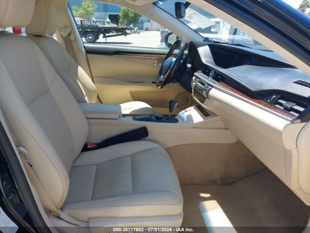 Photo 4 VIN: JTHBK1GG6F2208987 - LEXUS ES 