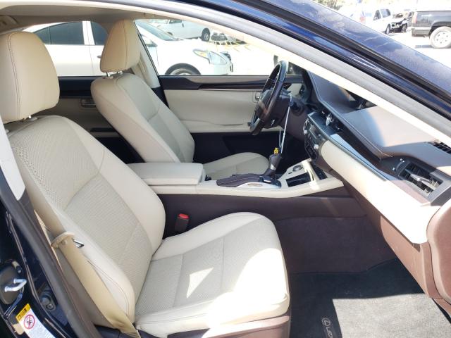 Photo 4 VIN: JTHBK1GG6G2238556 - LEXUS ES 350 