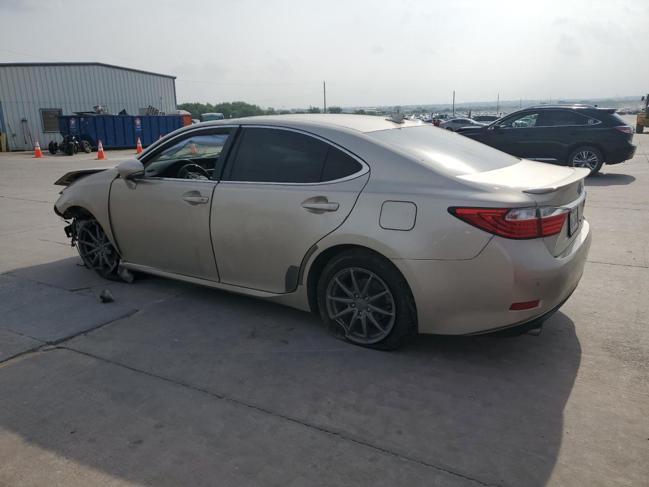 Photo 1 VIN: JTHBK1GG7D2040290 - LEXUS ES 