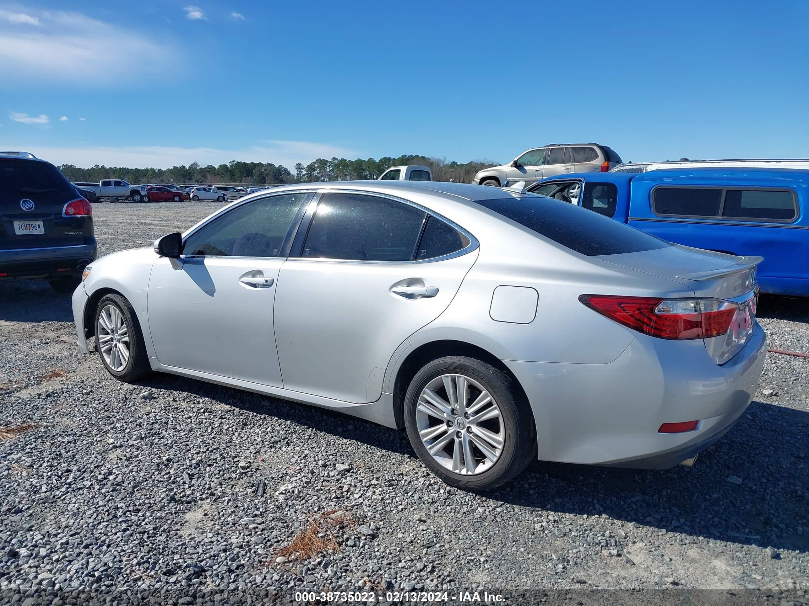 Photo 2 VIN: JTHBK1GG7D2051046 - LEXUS ES 