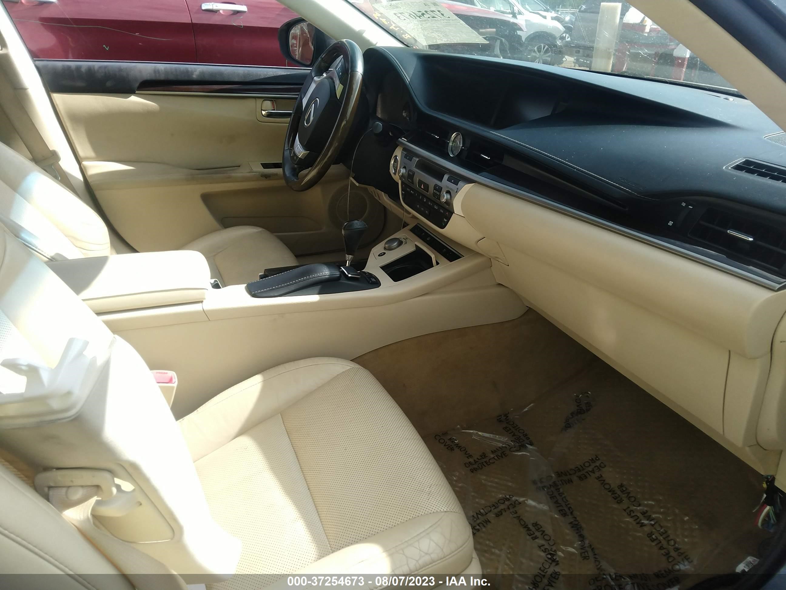 Photo 4 VIN: JTHBK1GG7D2051600 - LEXUS ES 