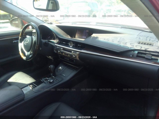 Photo 4 VIN: JTHBK1GG7D2058868 - LEXUS ES 350 