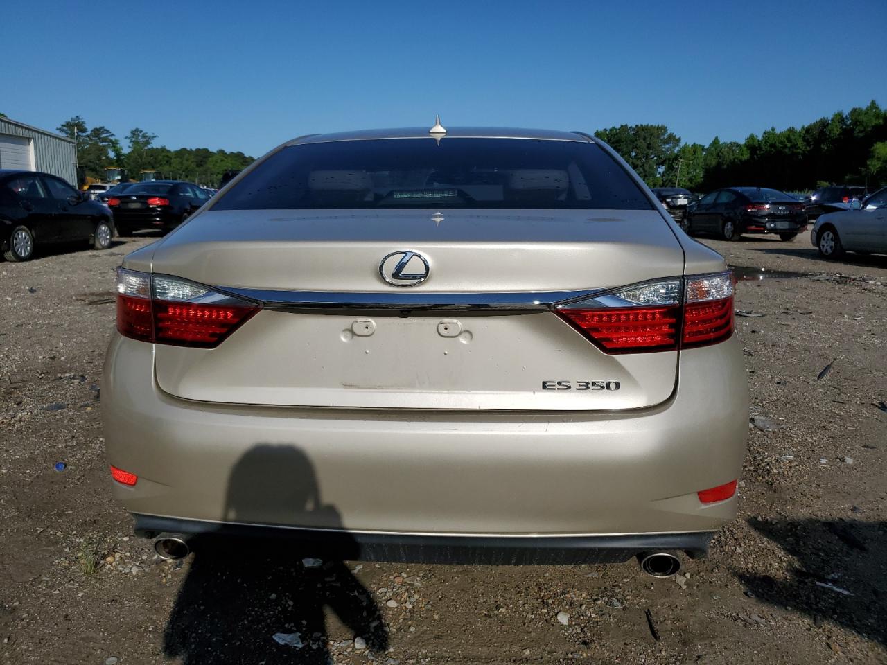 Photo 5 VIN: JTHBK1GG7D2062015 - LEXUS ES 