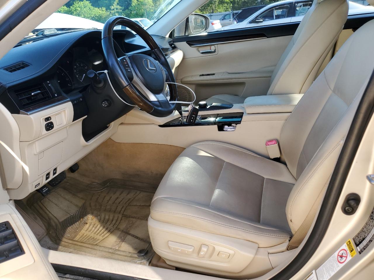 Photo 6 VIN: JTHBK1GG7D2062015 - LEXUS ES 