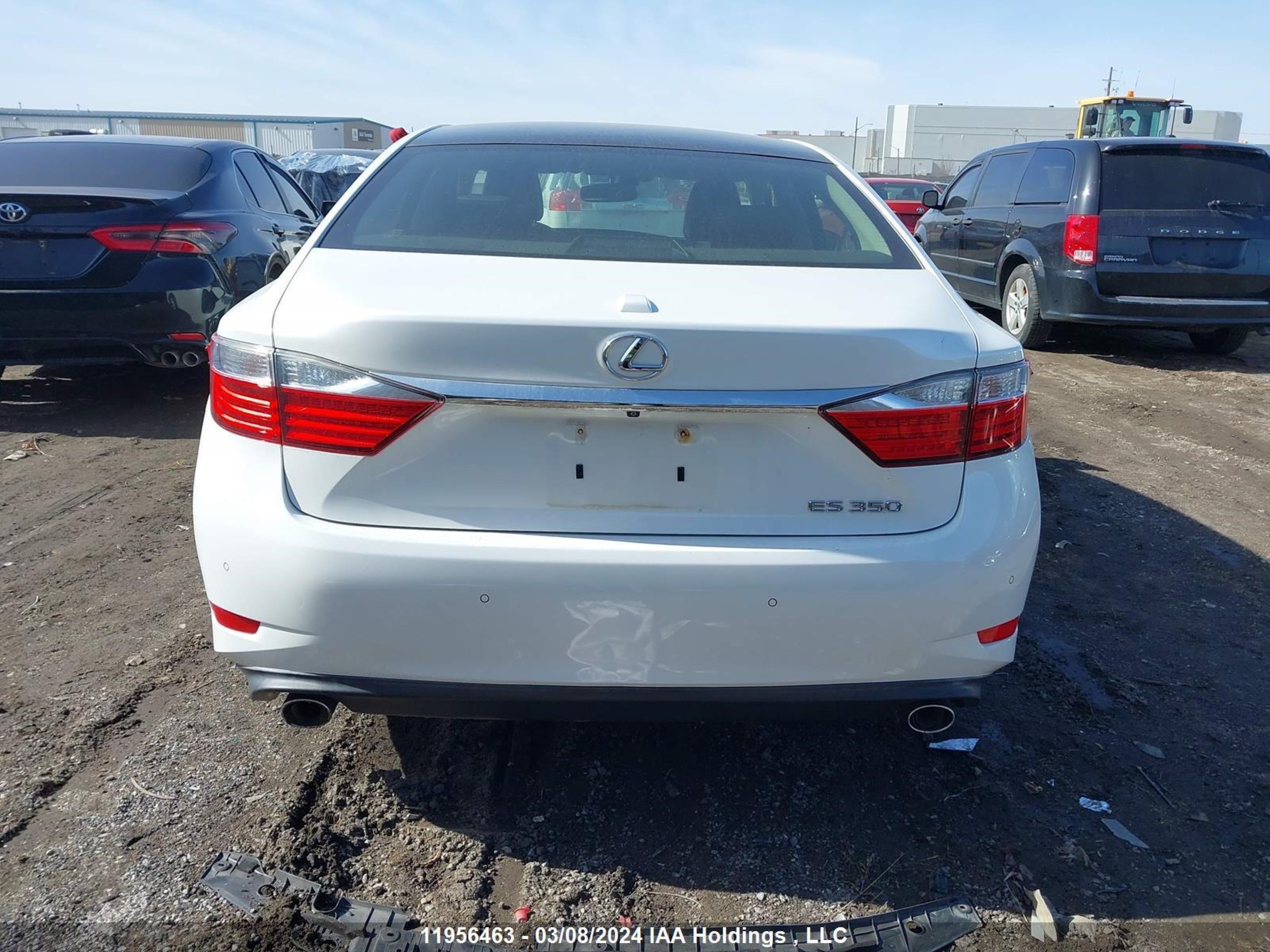 Photo 15 VIN: JTHBK1GG7D2066372 - LEXUS ES 