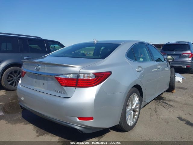 Photo 3 VIN: JTHBK1GG7E2145803 - LEXUS ES 350 