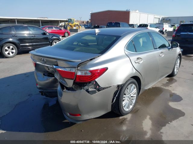 Photo 3 VIN: JTHBK1GG7F2161419 - LEXUS ES 