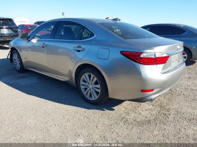 Photo 2 VIN: JTHBK1GG7F2193660 - LEXUS ES 