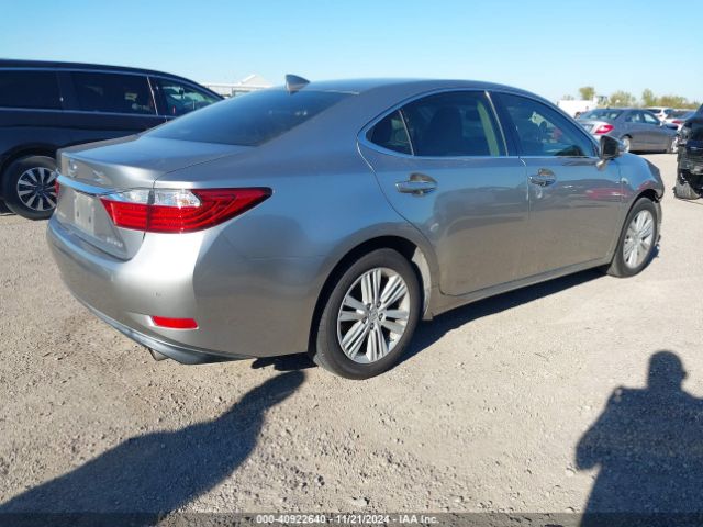 Photo 3 VIN: JTHBK1GG7F2193660 - LEXUS ES 