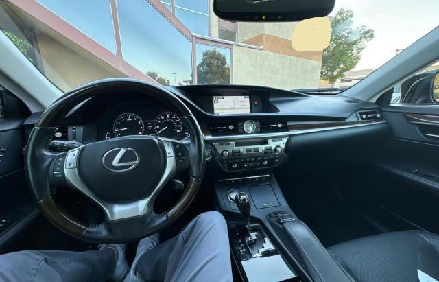 Photo 8 VIN: JTHBK1GG7F2194002 - LEXUS ES350 