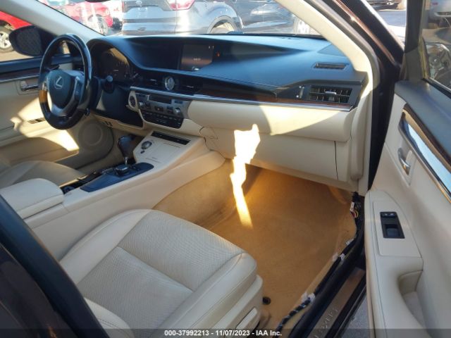 Photo 4 VIN: JTHBK1GG7F2195666 - LEXUS ES 350 