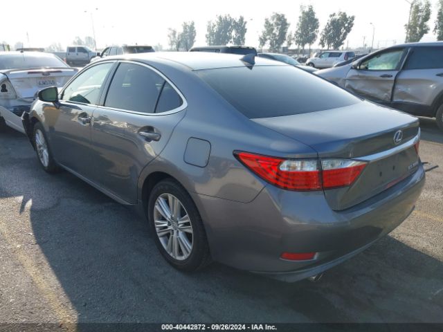 Photo 2 VIN: JTHBK1GG7F2200977 - LEXUS ES 