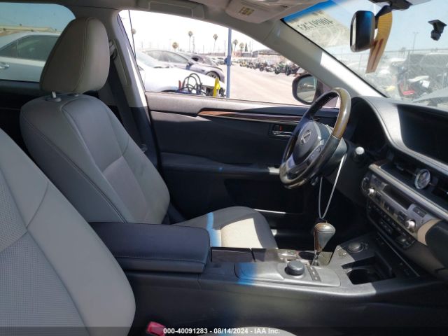 Photo 4 VIN: JTHBK1GG7F2208268 - LEXUS ES 