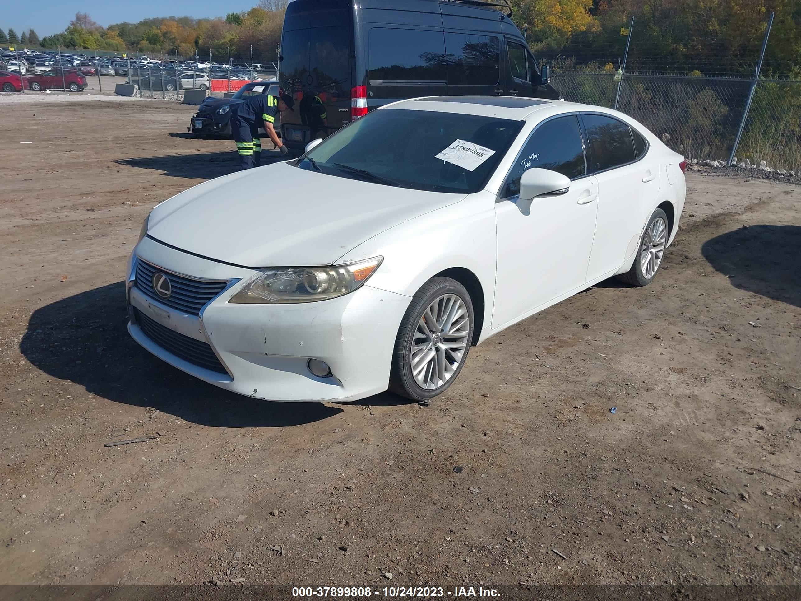 Photo 1 VIN: JTHBK1GG8D2008688 - LEXUS ES 