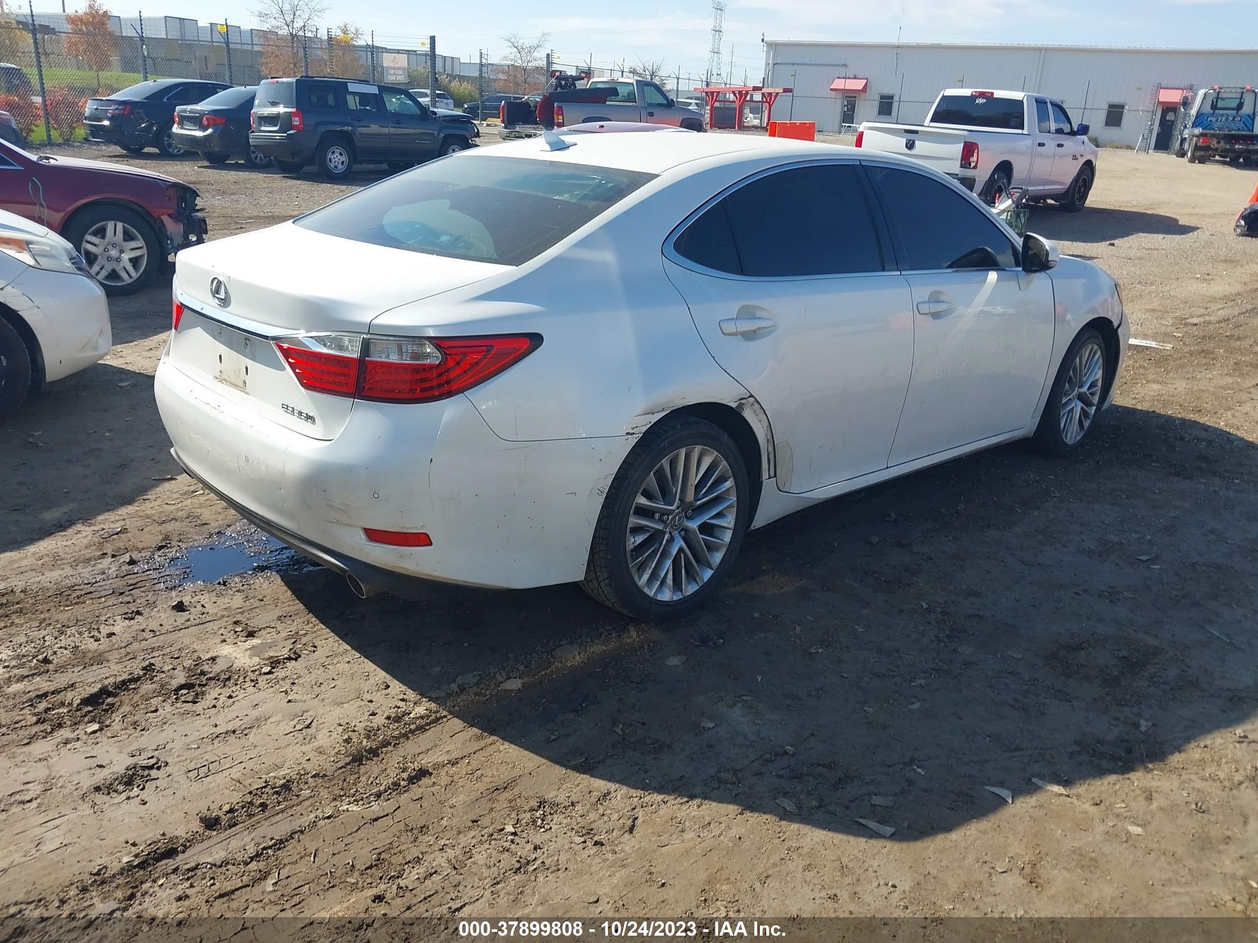 Photo 3 VIN: JTHBK1GG8D2008688 - LEXUS ES 