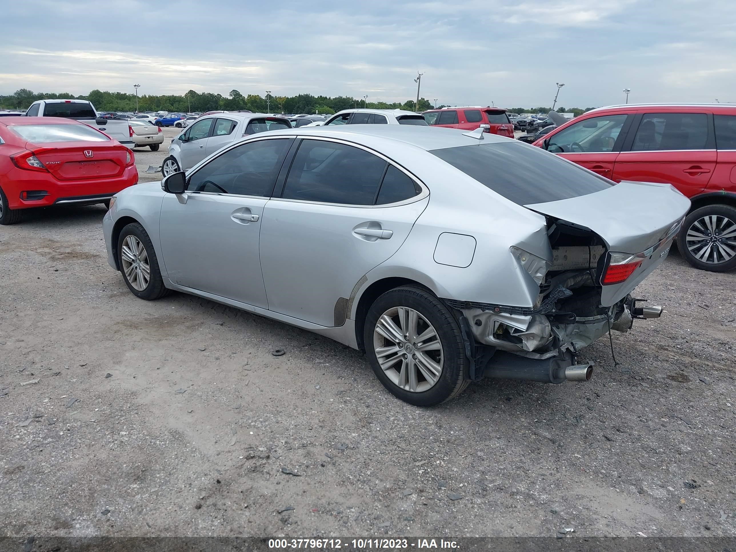 Photo 2 VIN: JTHBK1GG8E2116262 - LEXUS ES 