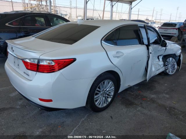 Photo 3 VIN: JTHBK1GG8F2175930 - LEXUS ES 