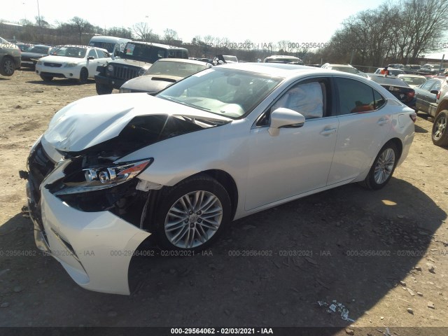 Photo 1 VIN: JTHBK1GG8G2227655 - LEXUS ES 350 