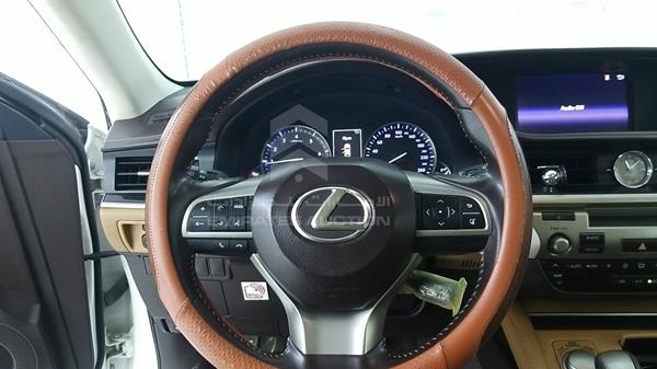 Photo 11 VIN: JTHBK1GG8J2262378 - LEXUS ES 350 