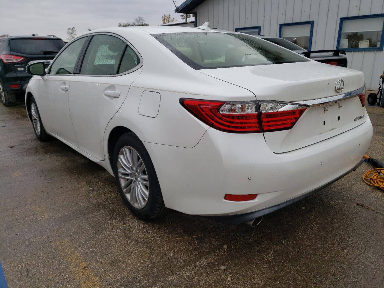 Photo 1 VIN: JTHBK1GG9D2011261 - LEXUS ES 