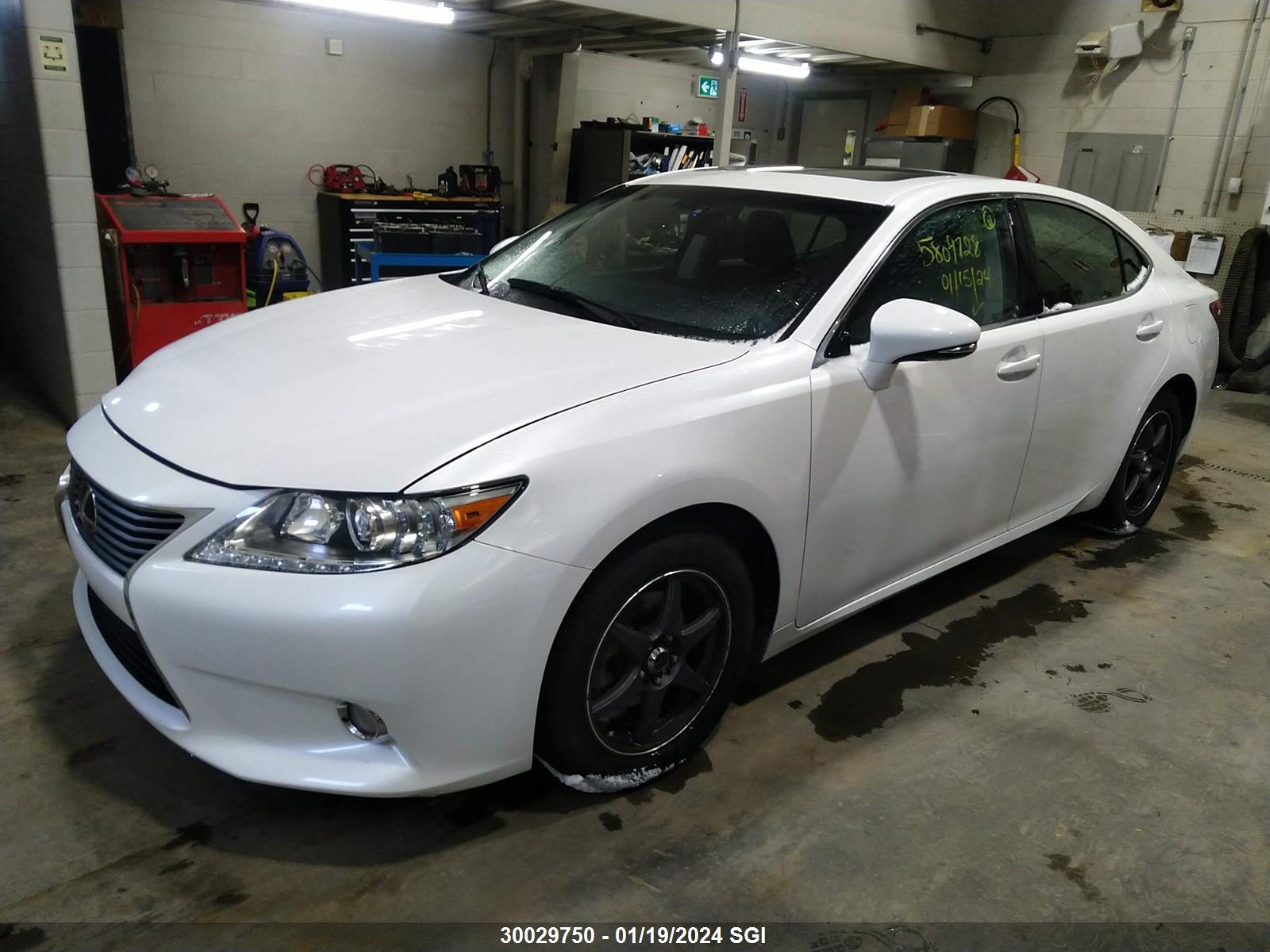 Photo 1 VIN: JTHBK1GG9E2120918 - LEXUS ES 