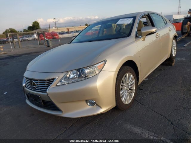 Photo 1 VIN: JTHBK1GG9E2137489 - LEXUS ES 350 