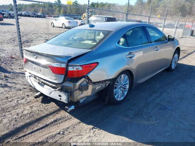 Photo 3 VIN: JTHBK1GG9F2183714 - LEXUS ES 