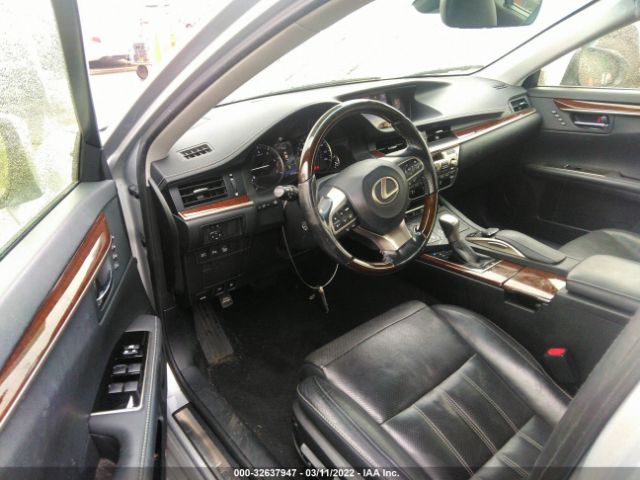 Photo 4 VIN: JTHBK1GG9G2216938 - LEXUS ES 350 