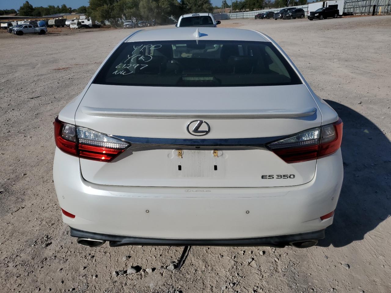 Photo 5 VIN: JTHBK1GG9G2225767 - LEXUS ES 