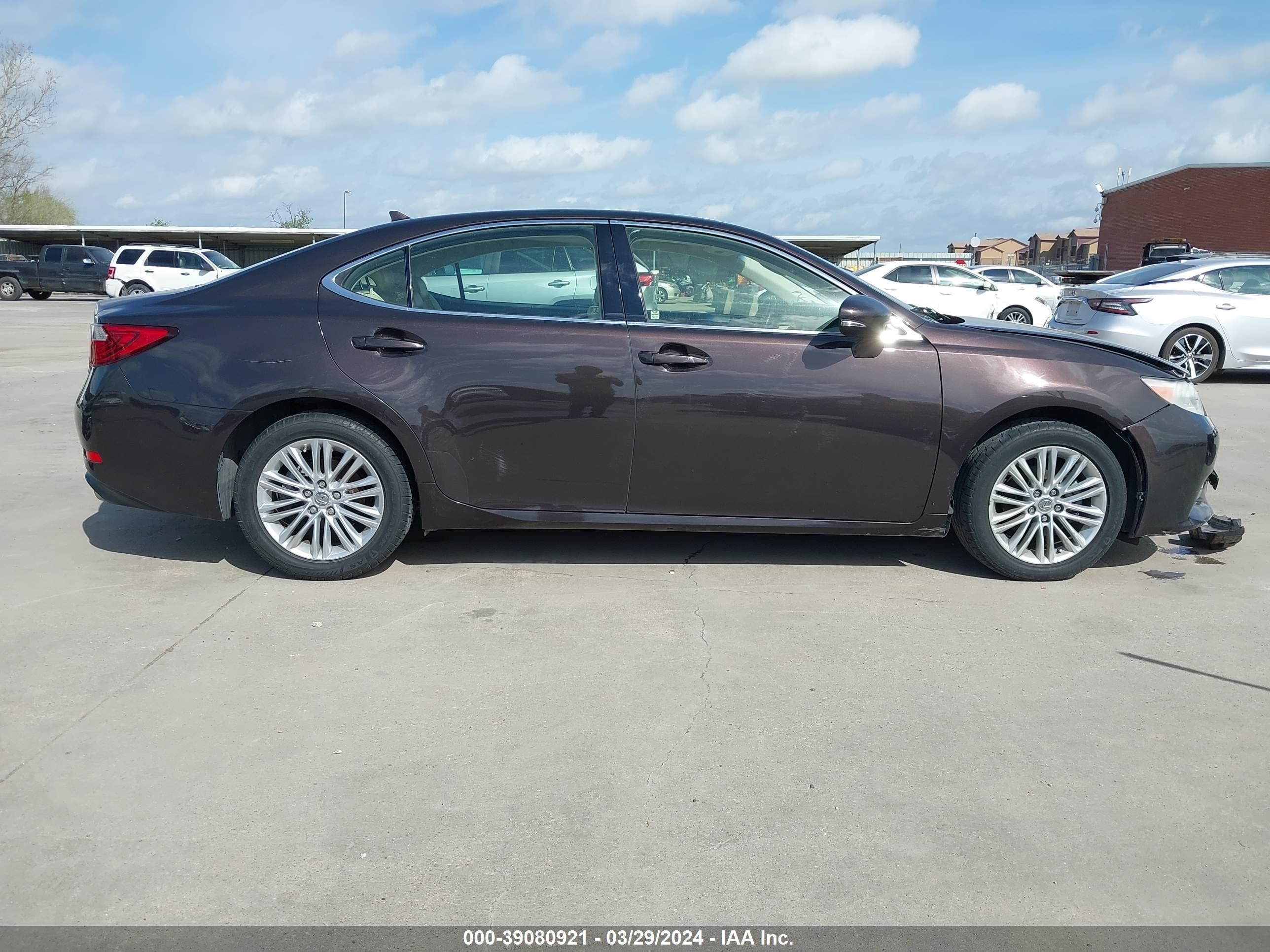 Photo 12 VIN: JTHBK1GGXD2006358 - LEXUS ES 