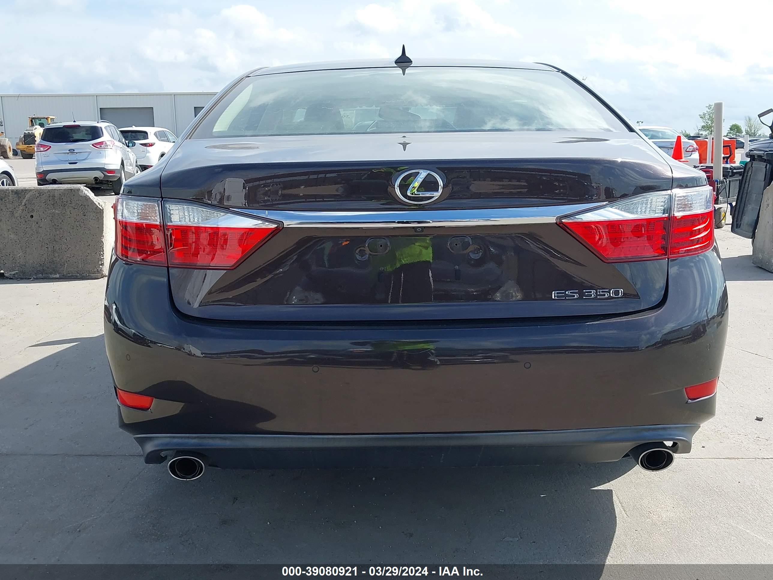 Photo 15 VIN: JTHBK1GGXD2006358 - LEXUS ES 