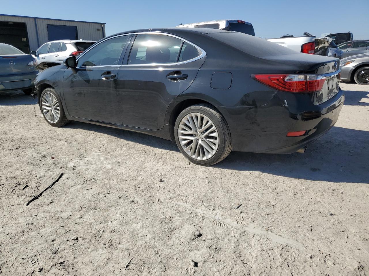 Photo 1 VIN: JTHBK1GGXD2066365 - LEXUS ES 