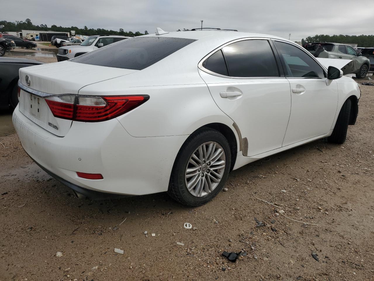 Photo 2 VIN: JTHBK1GGXD2067841 - LEXUS ES350 