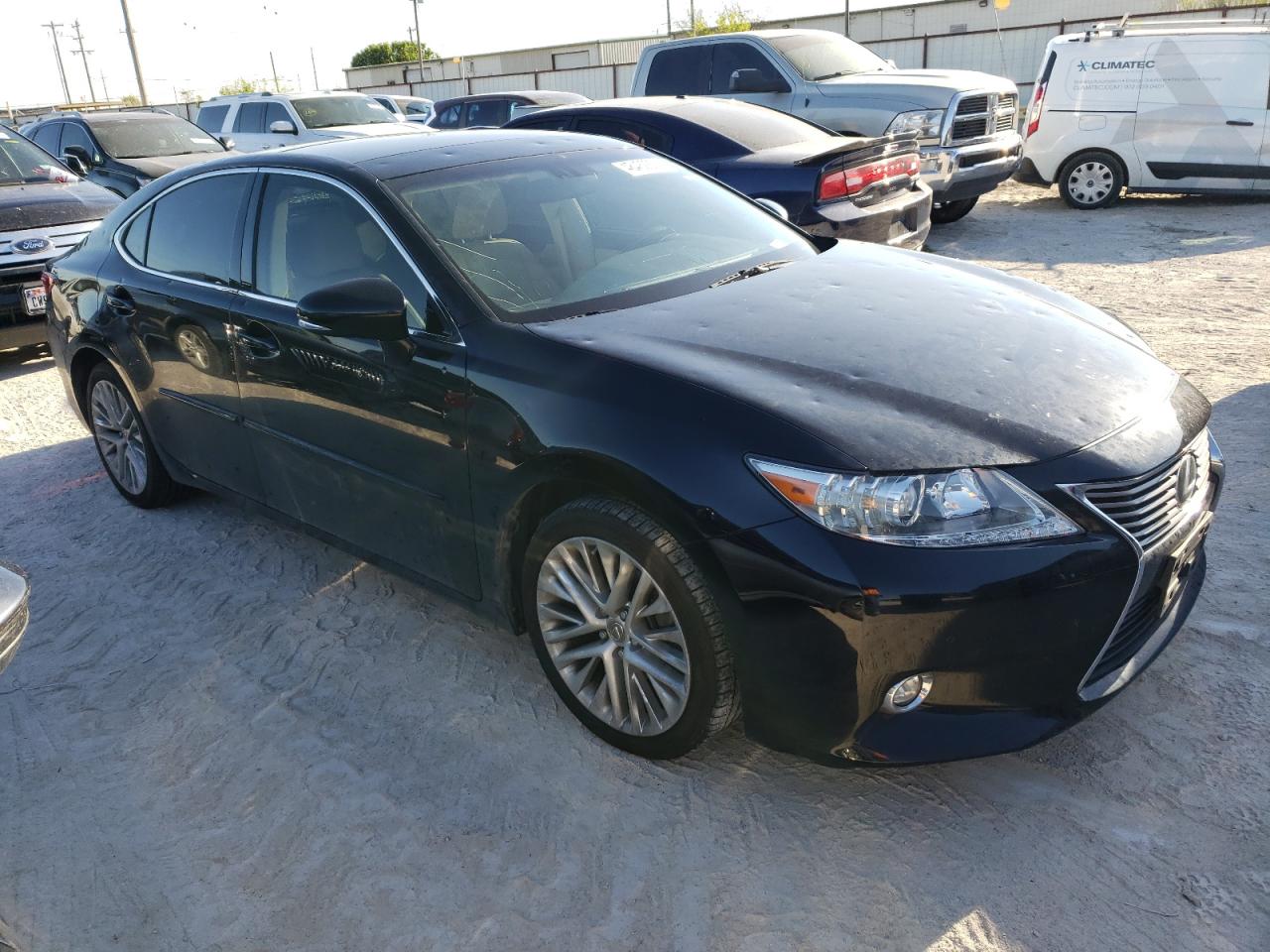 Photo 3 VIN: JTHBK1GGXE2088366 - LEXUS ES 