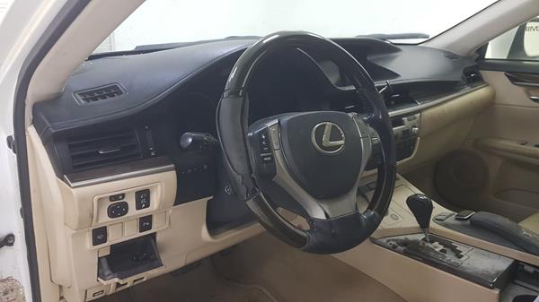 Photo 10 VIN: JTHBK1GGXE2091963 - LEXUS ES 350 