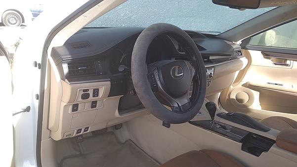 Photo 11 VIN: JTHBK1GGXE2117963 - LEXUS ES 350 