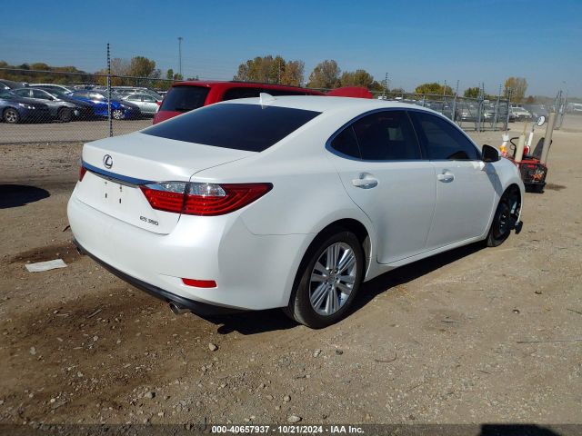 Photo 3 VIN: JTHBK1GGXF2202111 - LEXUS ES 